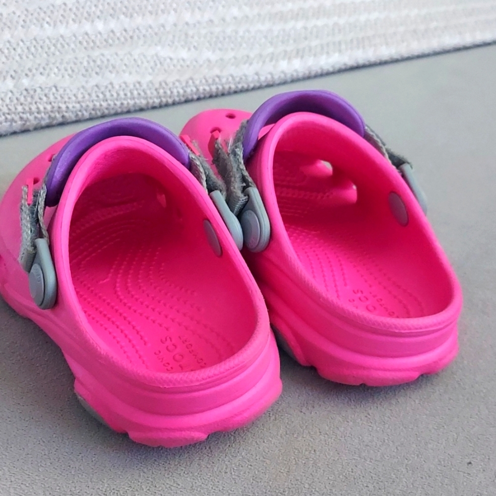 CROCS - Picture 2 of 4